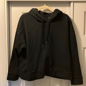Banana Republic black cropped hoodie